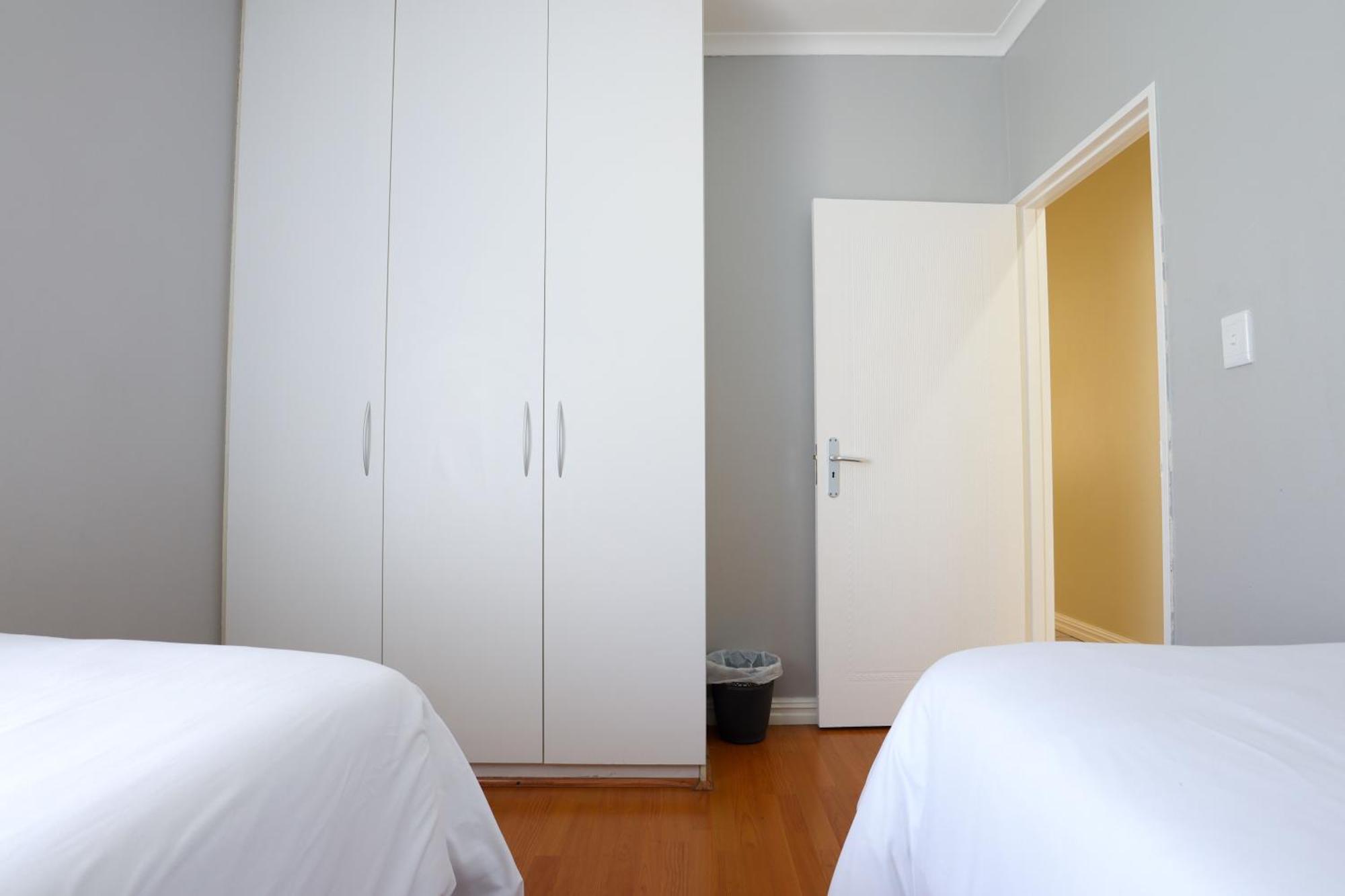 Holiday home Spacious 4-bedroom With A Pool Cape Town