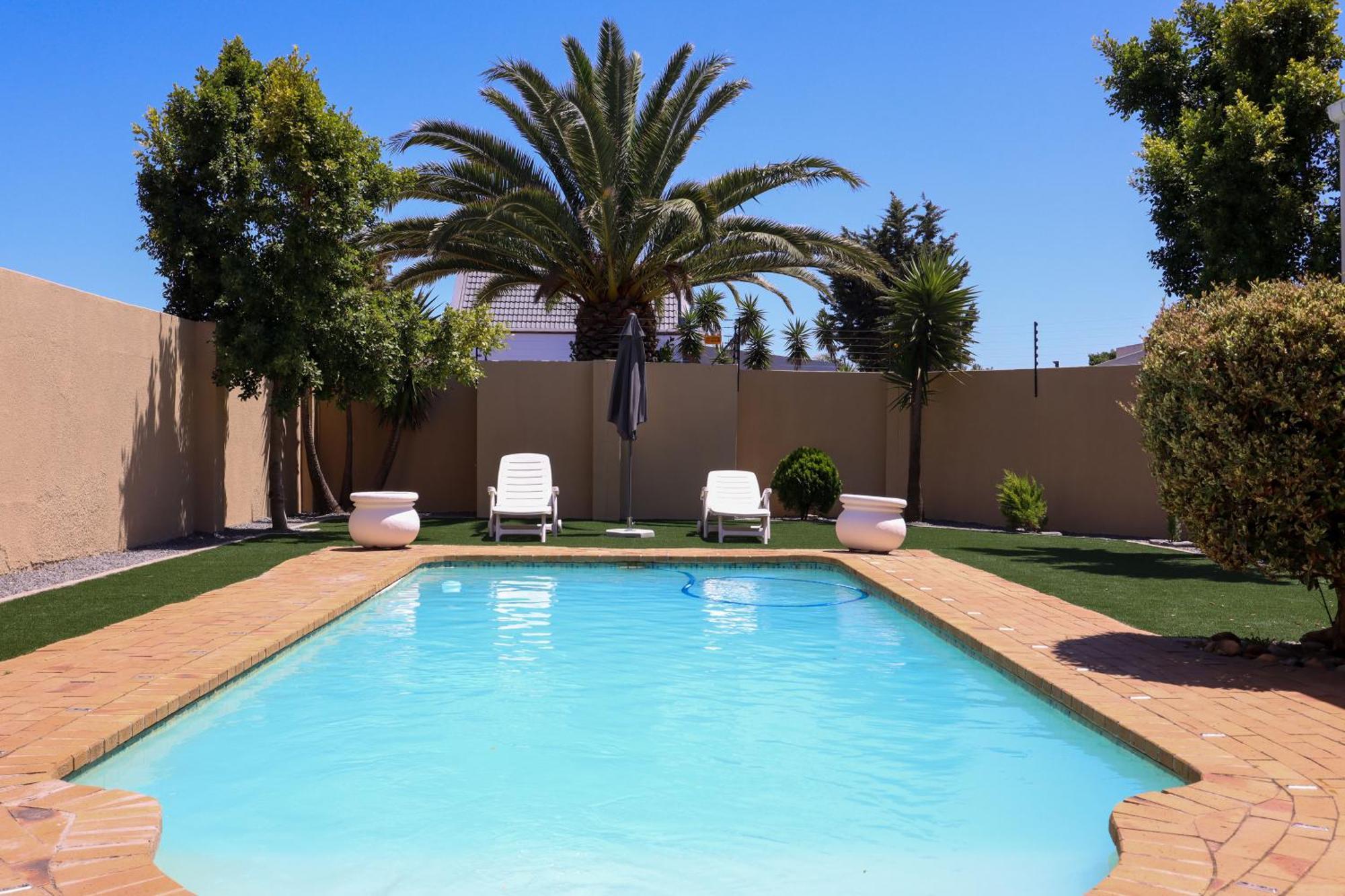 Spacious 4-bedroom With A Pool Cape Town