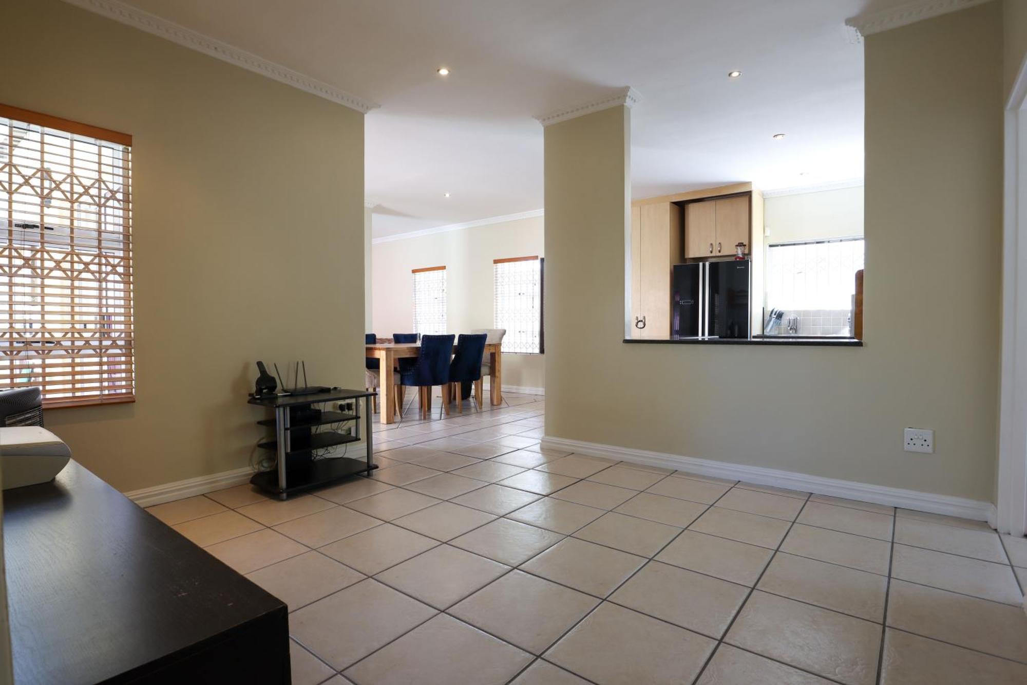 Spacious 4-bedroom With A Pool Holiday home